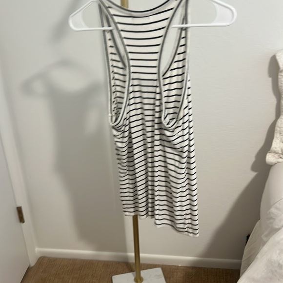 Cherish Tank Top - Picture 2 of 4